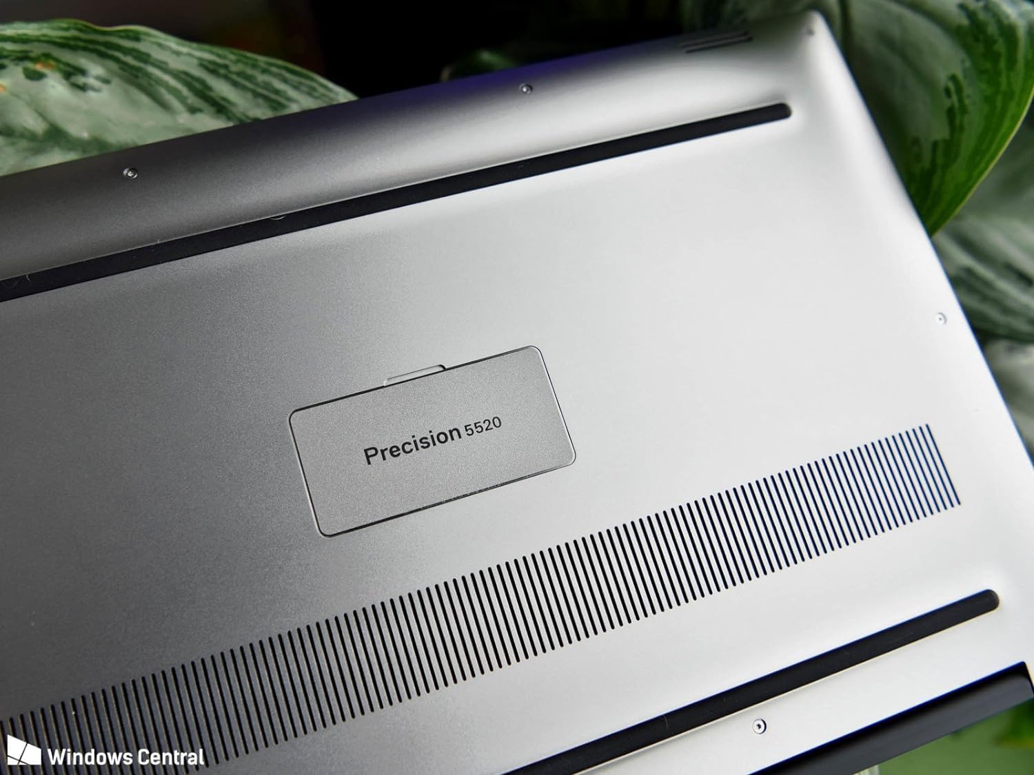 خرید لپ تاپ Dell Precision 5520 استوک با گارانتی از مارکت7